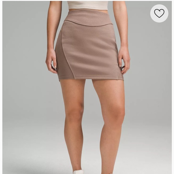 lululemon athletica Dresses & Skirts - Lululemon Scuba High-Rise Mini Skirt